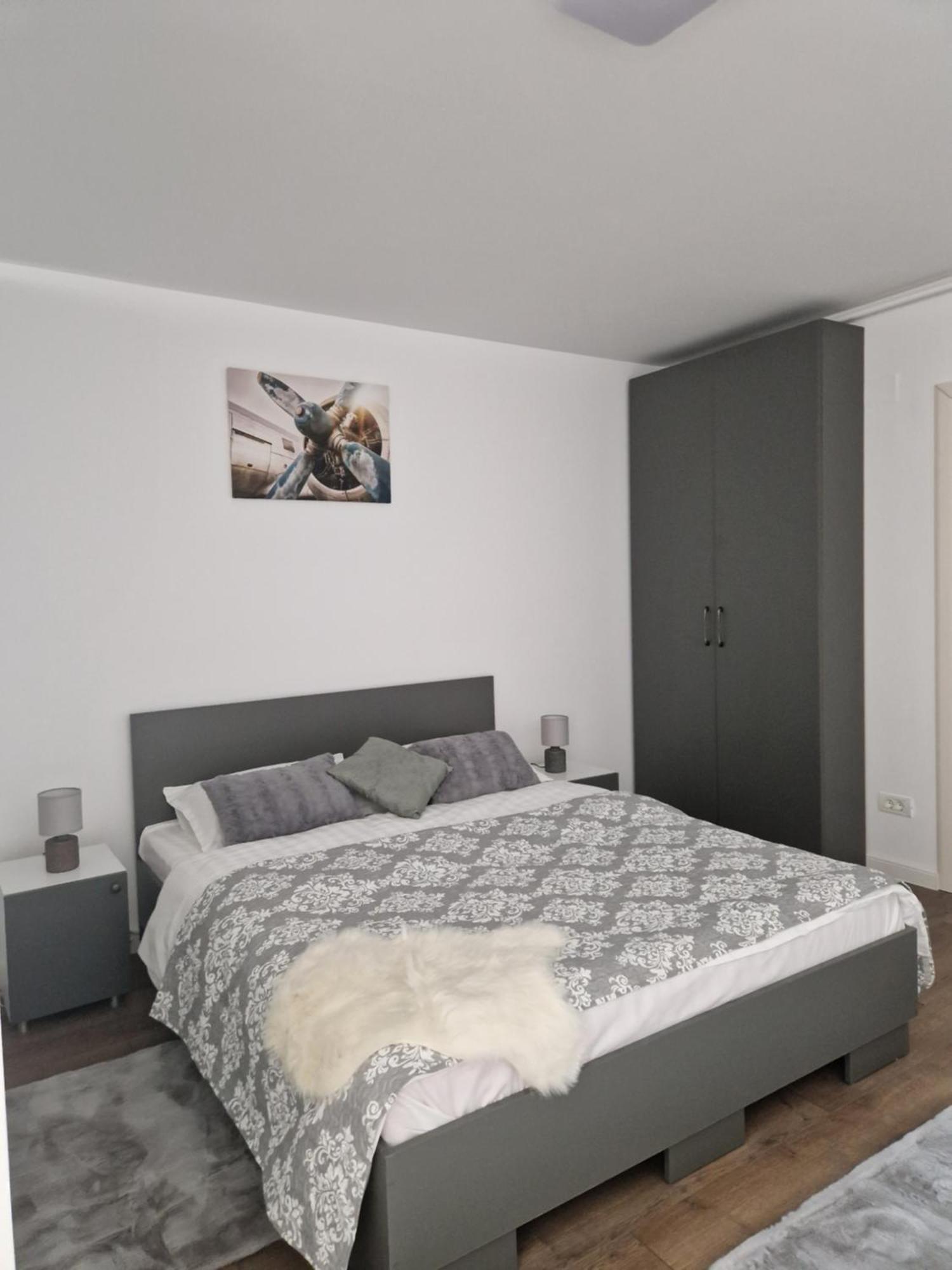Craitelor Boutique Airport Apartment Otopeni Extérieur photo